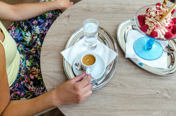 Top Fabric Choices for Stylish Transitional Outfits as UK Weather Shifts